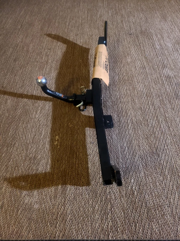 Enganche de remolque Curt clase 2 122110 + montaje Euro bola 2" para Volvo 850 S70 C70 V70 Foto 3 de 4