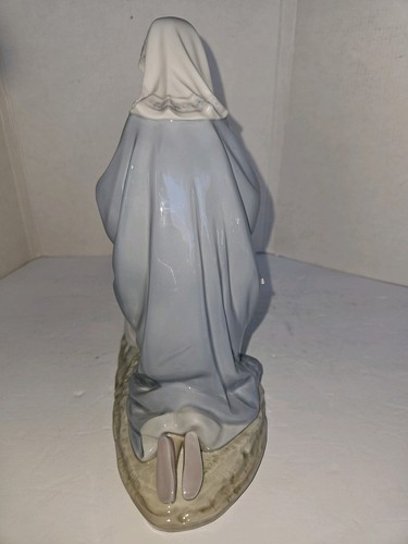 Lladro HOLY NIGHT NATIVITI MARY & BABY JESUS Figurine RELIGION 5796 Mint - Picture 4 of 10