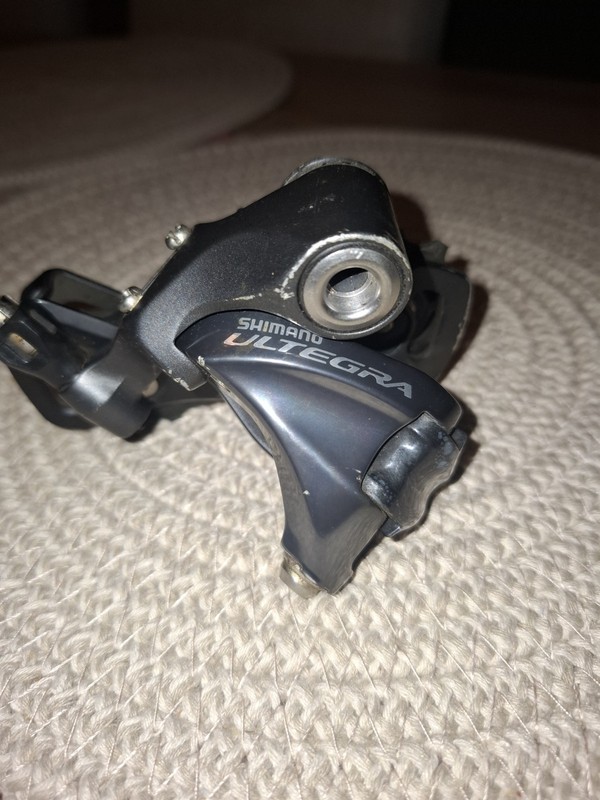 Shimano Ultegra RD-6800 11 Speed Rear Derailleur Short Cage Grey/Black