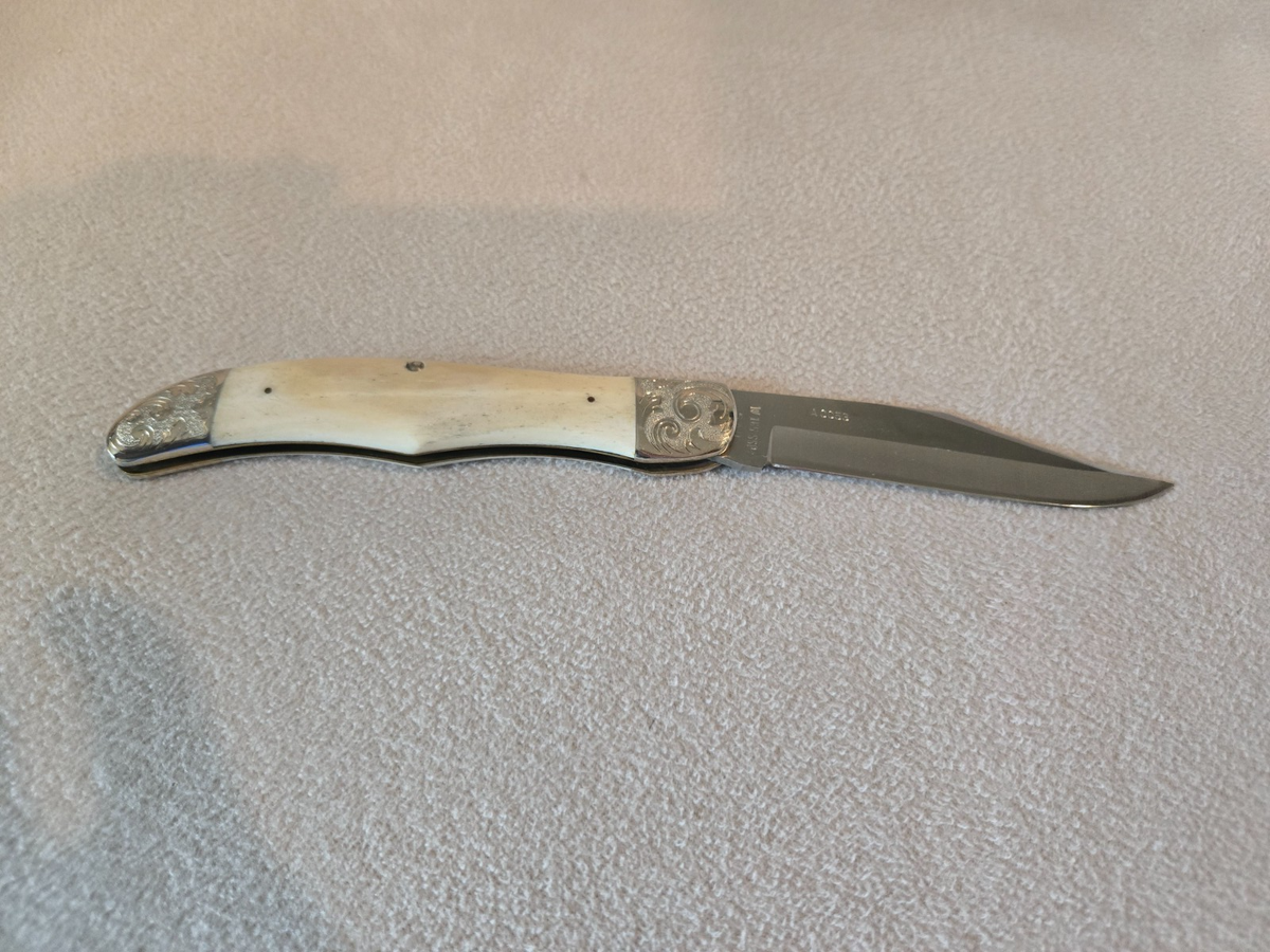 Case XX Stainless USA 3 Dot W165 SSP SAB Scrimshawed Moby Dick