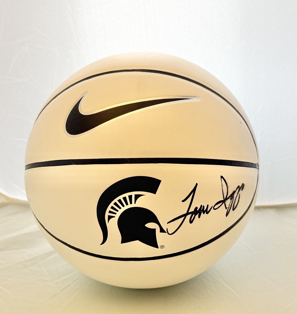 Tom Izzo signed Nike Michigan State Spartans Logo Basketball Ball
