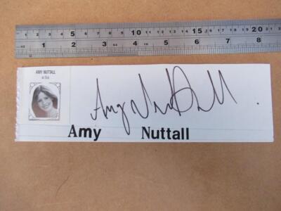 Amy Nuttall autograph