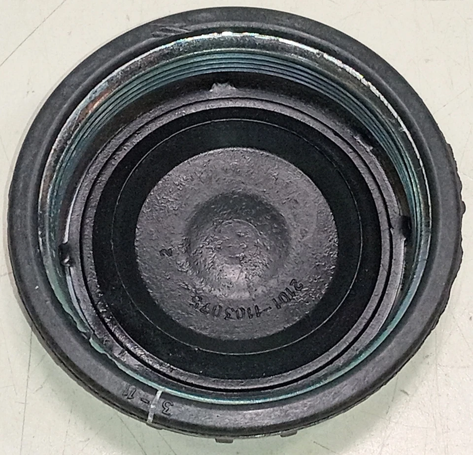 Tapa de gasolina para tanque de combustible Ferrari 365 GTB/4 Daytona_4181665_246_308_Mondial_Testarossa Foto 4 de 4