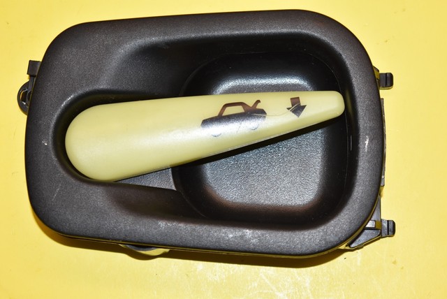 Trunk opener lexus