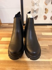 Marco Republic Philadelphia Black Chelsea Ankle Boots Lug Sole Pull On Women's 8