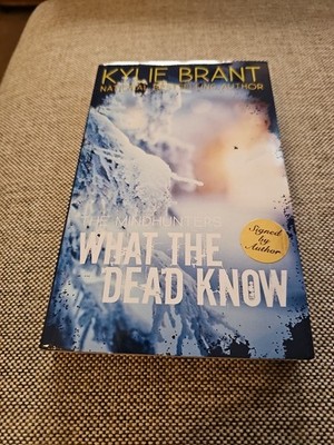 The Mindhunters What The Dead Know Softcover Book Signed By Author