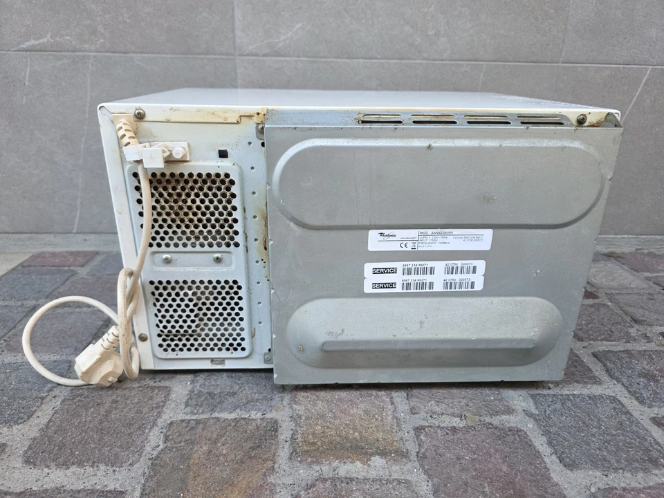 Whirlpool AMW239/WH – microonde 23L 750W con piatto girevole e grill - Immagine 4 di 4