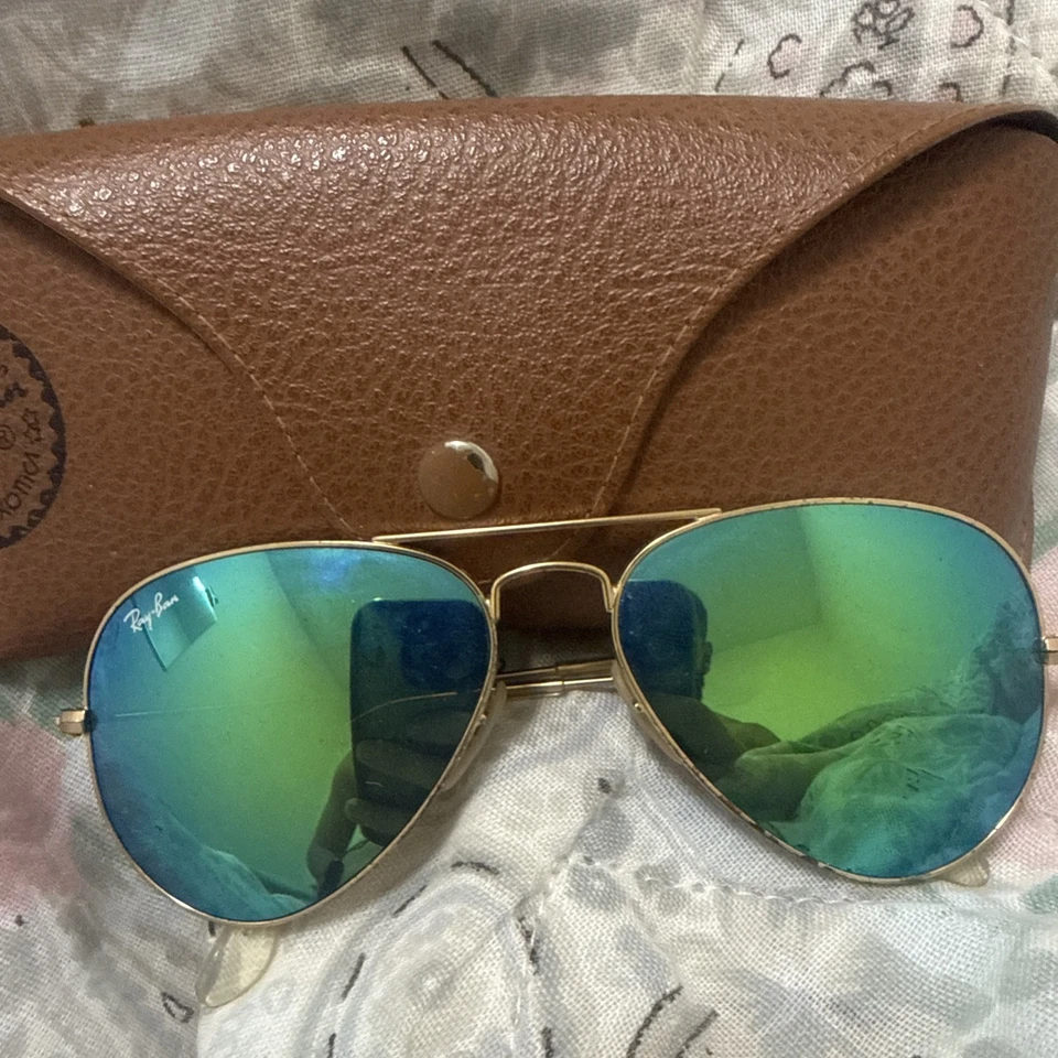 Ray-Ban Aviator Gradient RB3025 Occhiali da Sole Unisex Adulto - Argento/ Azzuro, foto 2 di 4