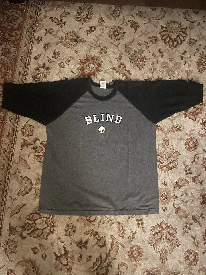 Camiseta de béisbol vintage de dos tonos ciega para patinetas Foto 2 de 4