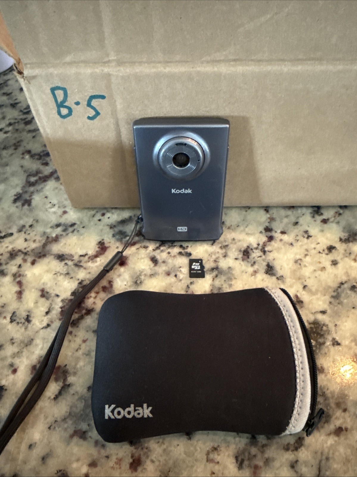 Kodak mini HD ZM2 Video Camera Tested With Micro Sd Card