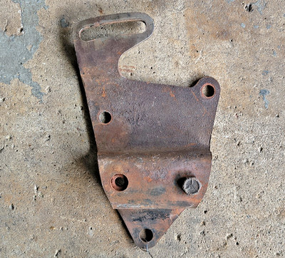 1971-1976 Buick  Skylark Riviera Electra V8 Rear Power Steering Bracket 1234485