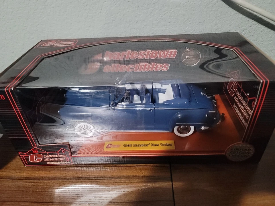 Charlestown Collectibles Signature 1948 Chrysler New Yorker 1:18 Diecast Car - Image 2 of 2