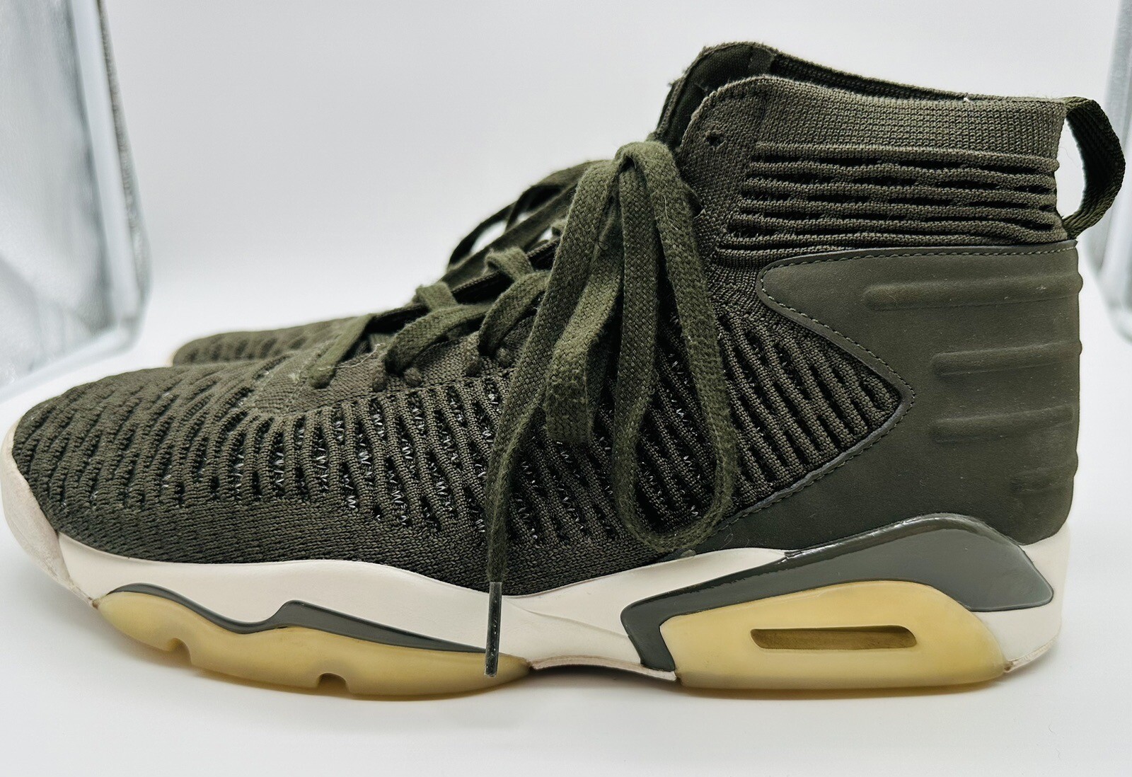 nike aj8207