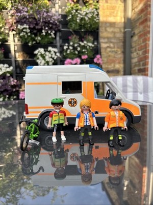  Playmobil 70049 City Life Krankenwagen mit Licht & Sound komplett sehr guter Zustand UVP 49,99£