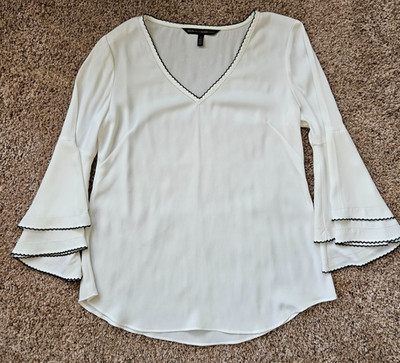 White House Black Market White Solid V-Neck Ruffle Bell Sleeve Blouse Size Small