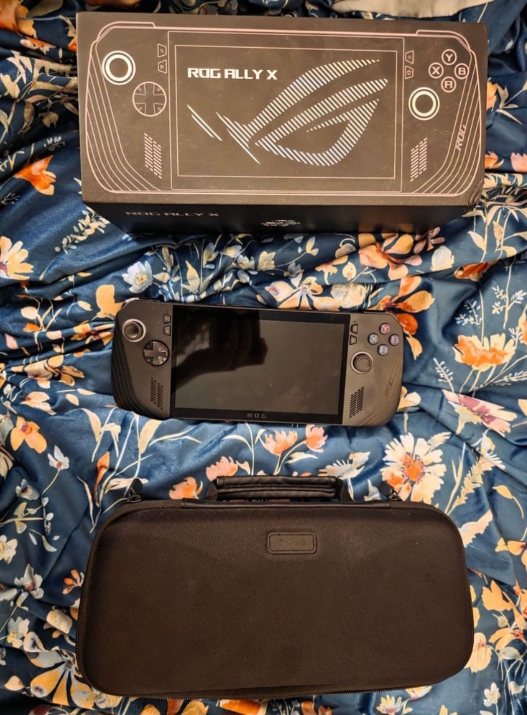 ASUS ROG Ally x RC72LA Handheld Console 7" 1TB AMD Ryzen Z1 Extreme