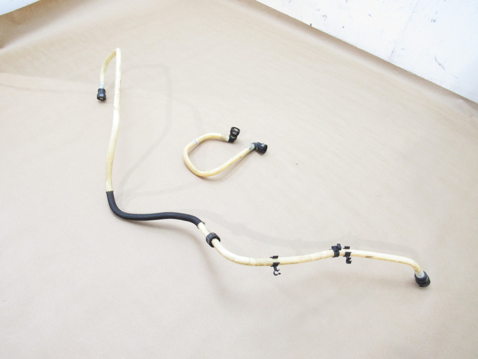 Bentley Continental GT 2012 Fuel Emission Breather Hose Pipe Tube Line 11-18 ;#3