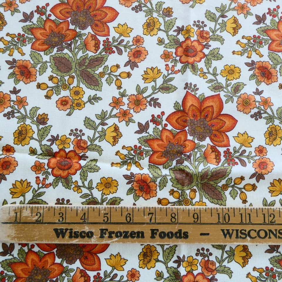 Vintage Waverly New London Cotton Decorator Fabric Remnant 48x20 inch Green Gold - Image 2 of 4