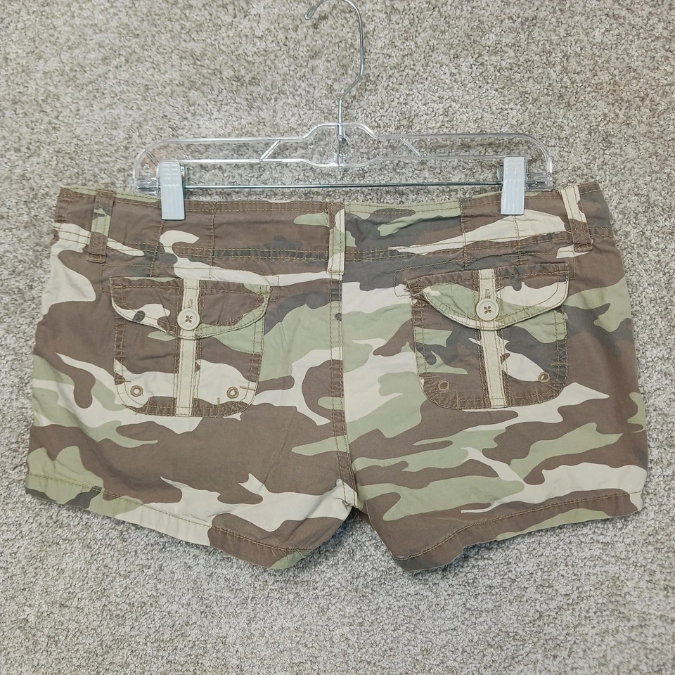 No Boundaries Shorts Womens 13 Camo Green Brown Omaha Cotton Casual - Image 2 of 4