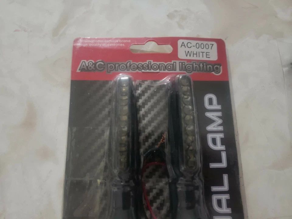 Yamaha R6 R1 R3 LED señales de giro intermitentes fluidos + adaptadores de cable  Foto 2 de 4