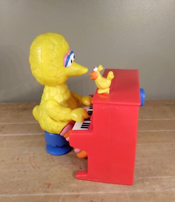 Sesame Street Big Bird on Piano Wind Up Music Box Vintage FREE SHIPPING 