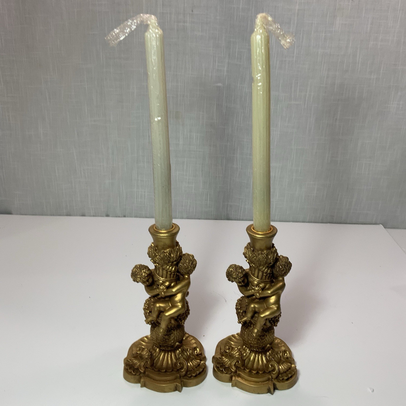 Vintage 8 1/4in Pair Hollywood Regency Cherub Gold Candle Ho