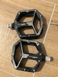 Shimano Deore XT PD M8140 MTB Pedale Silber Schwarz