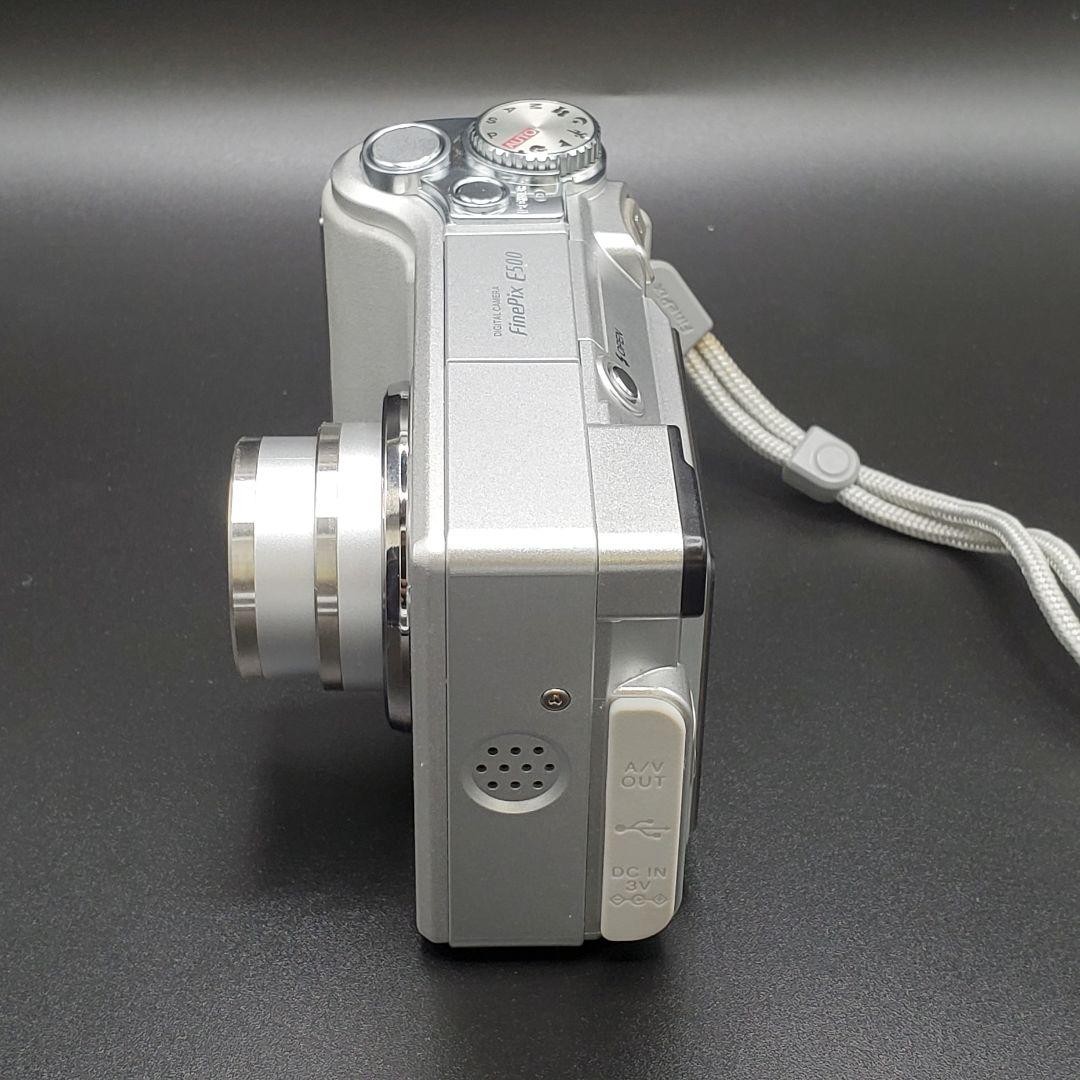 Fujifilm FinePix E500 6MP Compact Digital Camera 3x Zoom
