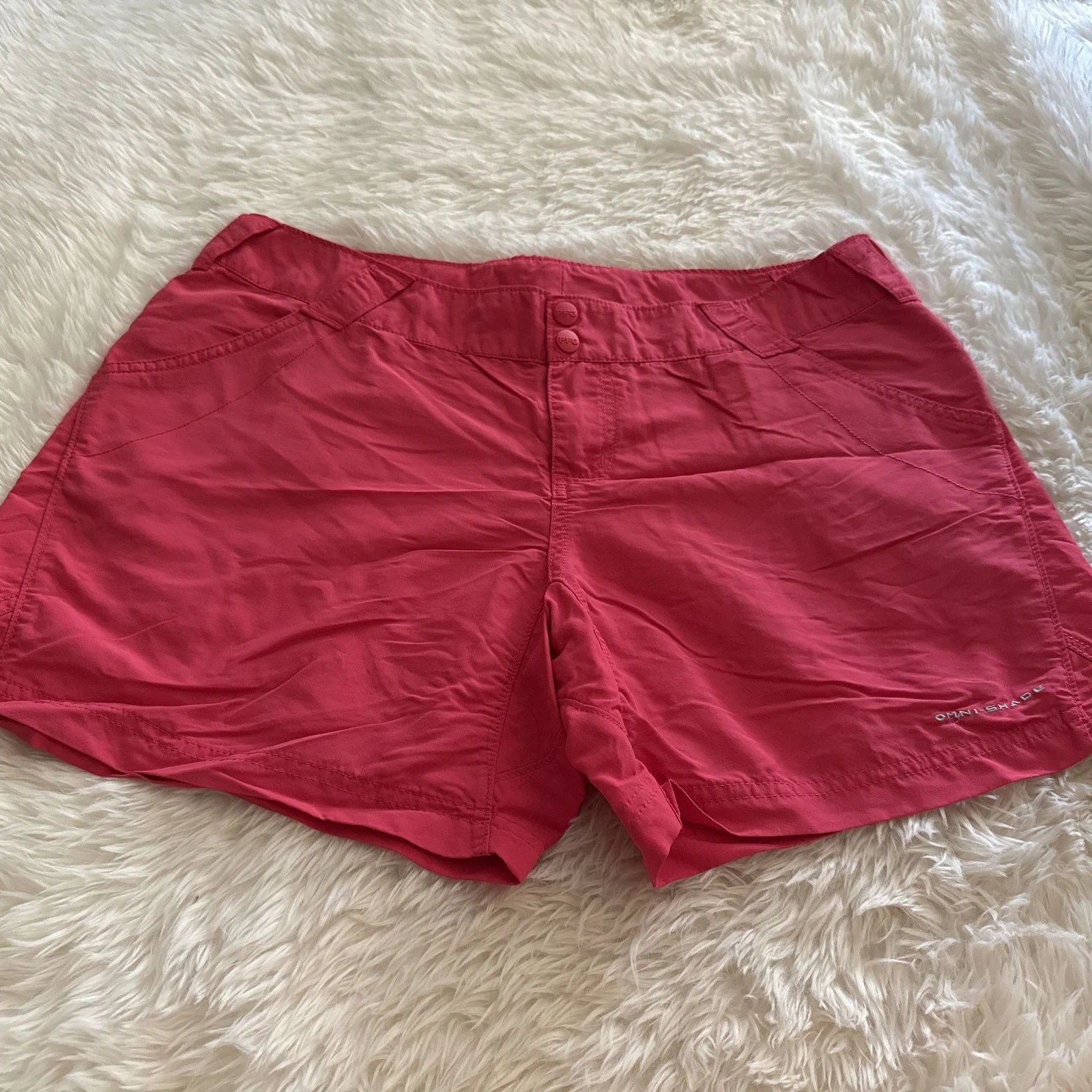 Columbia Performance Fishing Gear Omni Shade shorts. Pink. Size L
