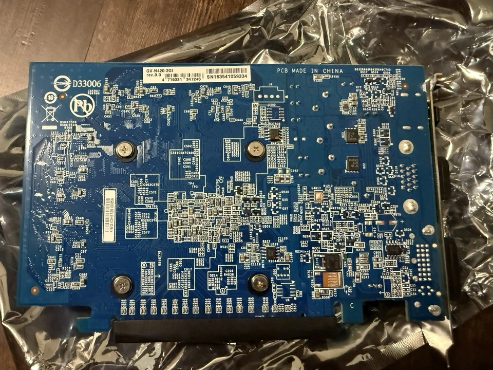 Gigabyte GeForce GT 420 128 Bit 2GB DDR3 PCIe 2.0 Graphics Card- GV-N420-2GI - Image 3 of 4