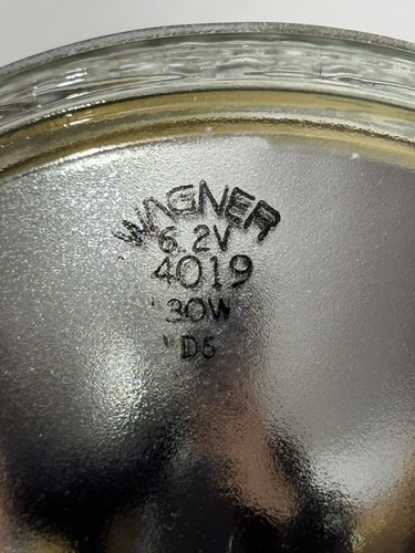 Wagner Bulb 4019 Sealed Beam Tractor 6V - Picture 4 of 6