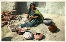 Postcard Native American. 'Moki Indian Woman Making Pottery.' Pottery Design UNP