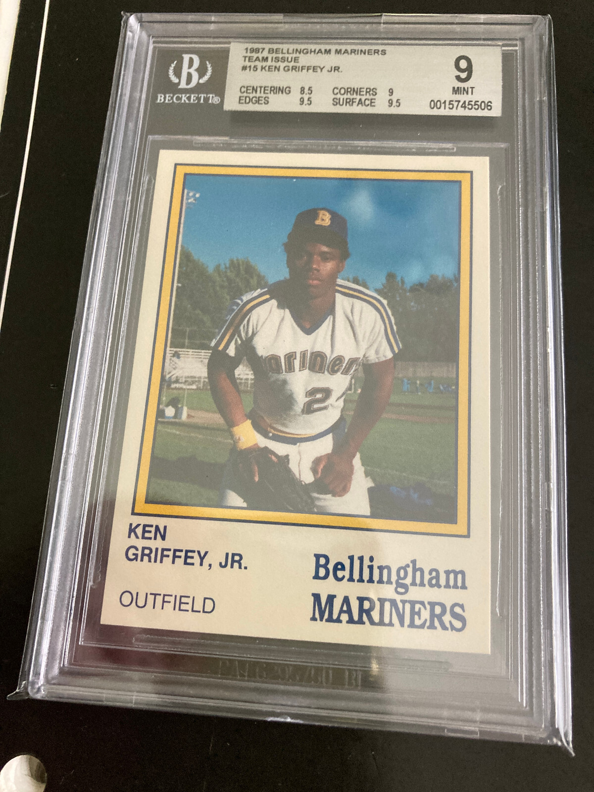 1987 Bellingham Mariners Team Set With KEN GRIFFEY JR. Rookie 15 BGS 9