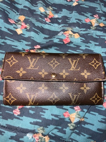 Authentic Louis Vuitton Brown Monogram Sarah Long Wallet