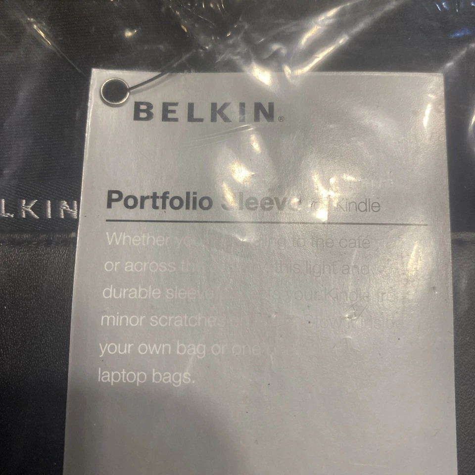 BELKIN Portfolio Sleeve F8N098 New In Package - Image 4 of 4