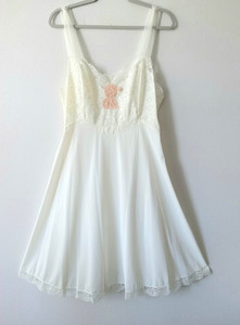 Vtg Vanity Fair White Lace Chiffon strap slip pink pearl 40 L  Nightgown