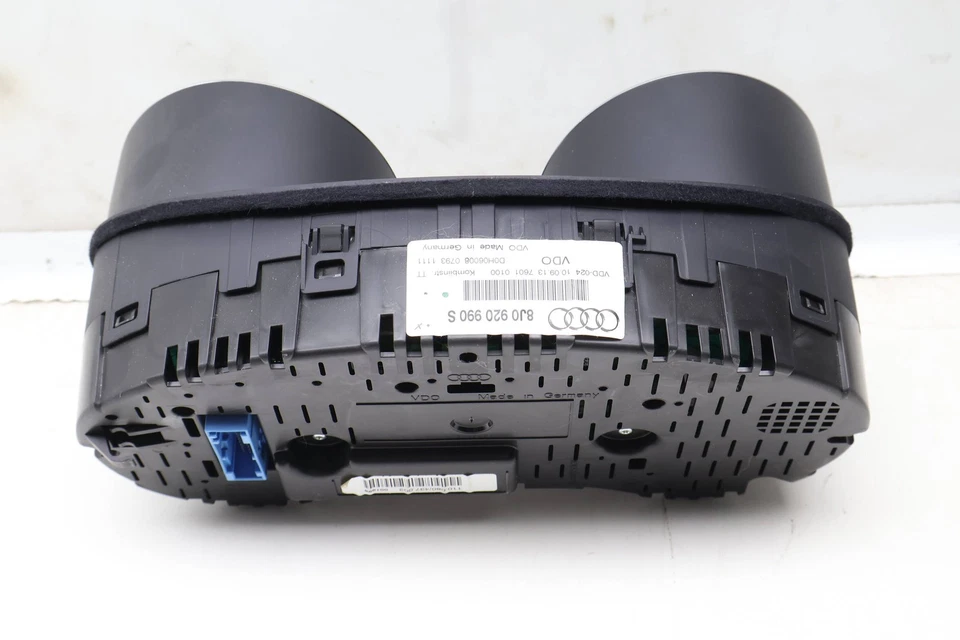 2013-2015 AUDI TT - Instrument Cluster / Speedometer 8J0920990S - Image 2 of 4