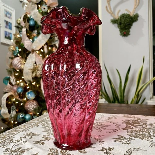 Fenton Country Cranberry Art Glass Optic Swirl Vase Ruffled Rim Ribbed Body 11”