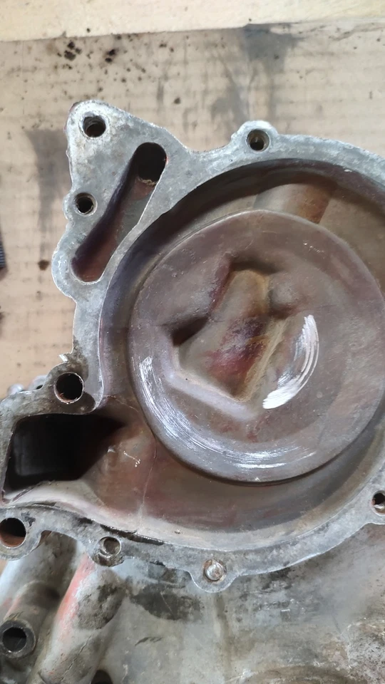 Cubierta de distribución Buick 350 1230344 Skylark GS 350 Sport Wagon LeSabre Foto 4 de 4