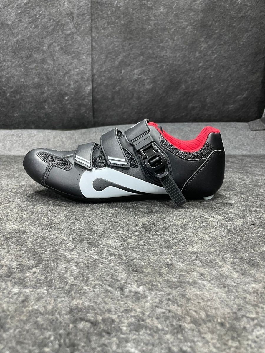 Peloton Black Red Cycling Shoes Size 41 | PL-SH-B-41 Men display picture 3