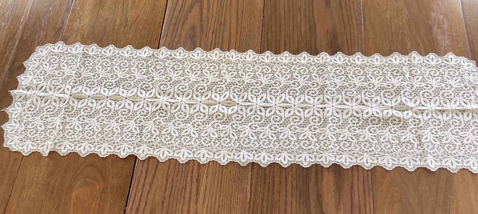 Vintage Table Runner, Buffet or Dresser Scarf Embroidered Lace 49”x14” Gorgeous