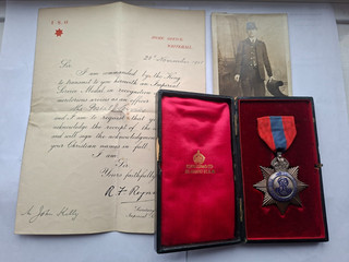 IMPERIAL SERVICE MEDAL 1908 JOHN KELLY LETTER & PHOTOGRAPH LONDON POSTMAN