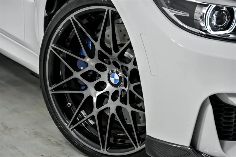 2018 BMW M3  - Image 3 of 4
