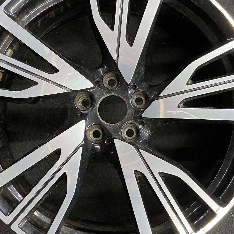 BMW i8 2014-2017 Front Left Wheel Black P/N 56086202