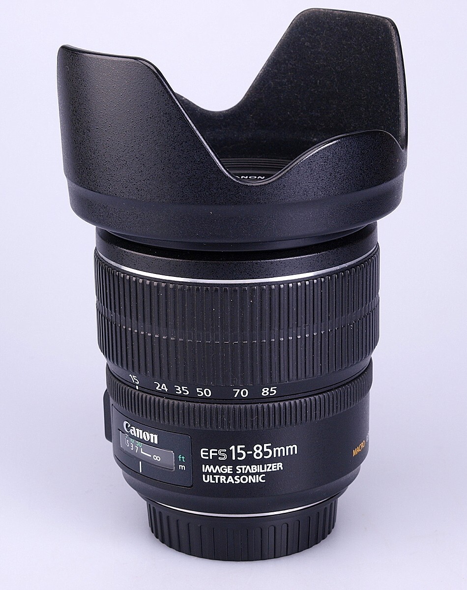 ジャンク品 キャノン EF-S 15 85 3.5-5.6 IS USM AF Zoom Lens オート
