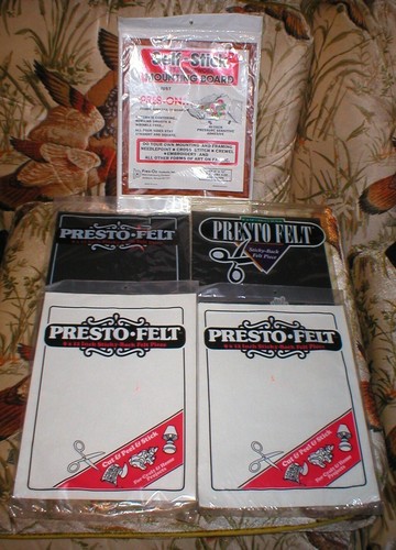 PRESTO FELT 9" X 12" BLACK WHITE SHEETS PLUS MOUNTING BOARD FOAM SOLD AS IS