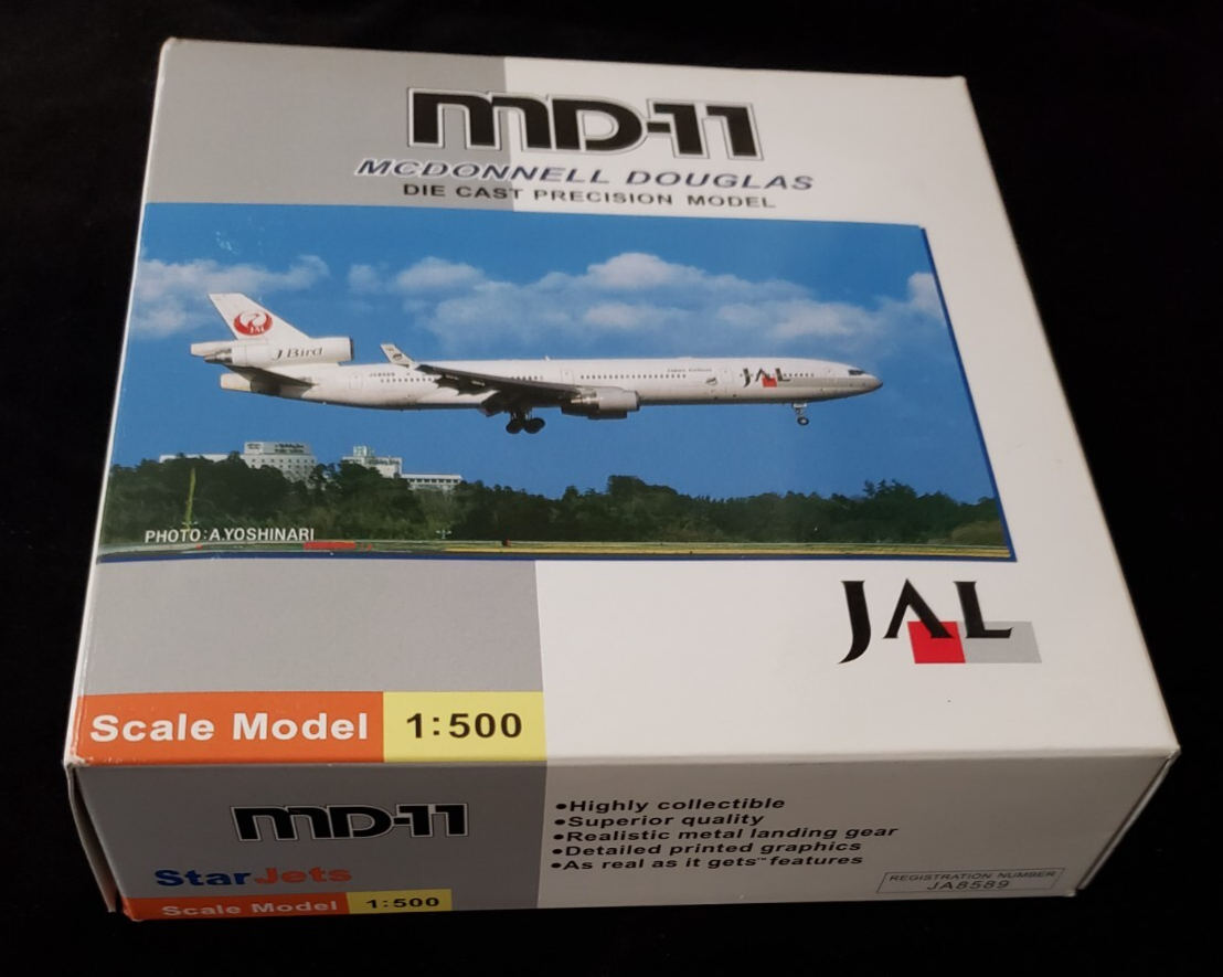 JAL 永遠の翼シリーズ BOEING MD-11 1/500 JAL Japan Airlines Mcdonnell Douglas MD-11 w/ Stand Scale 1:500