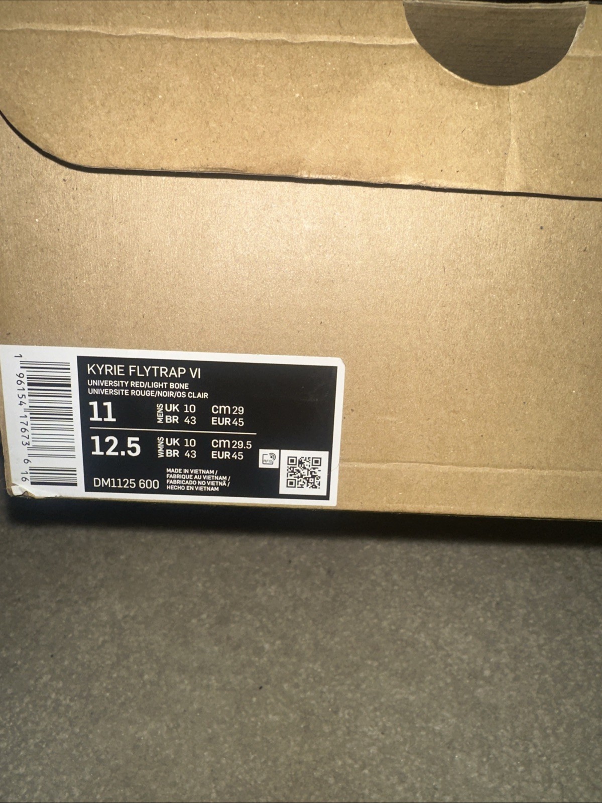 Kyrie Flytrap VI University Red - image 1