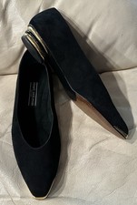 STUART WEITZMAN VTG DARIA PUMP 10M BLACK SUEDE W/GOLD HEEL 530.00 A 31