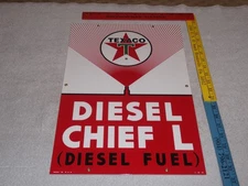 VINTAGE TEXACO DIESEL CHIEF L FUEL SPRAYER 18" PORCELAIN METAL GASOLINE OIL SIGN